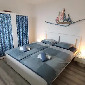  Apartment By The Sea- Santa Marina